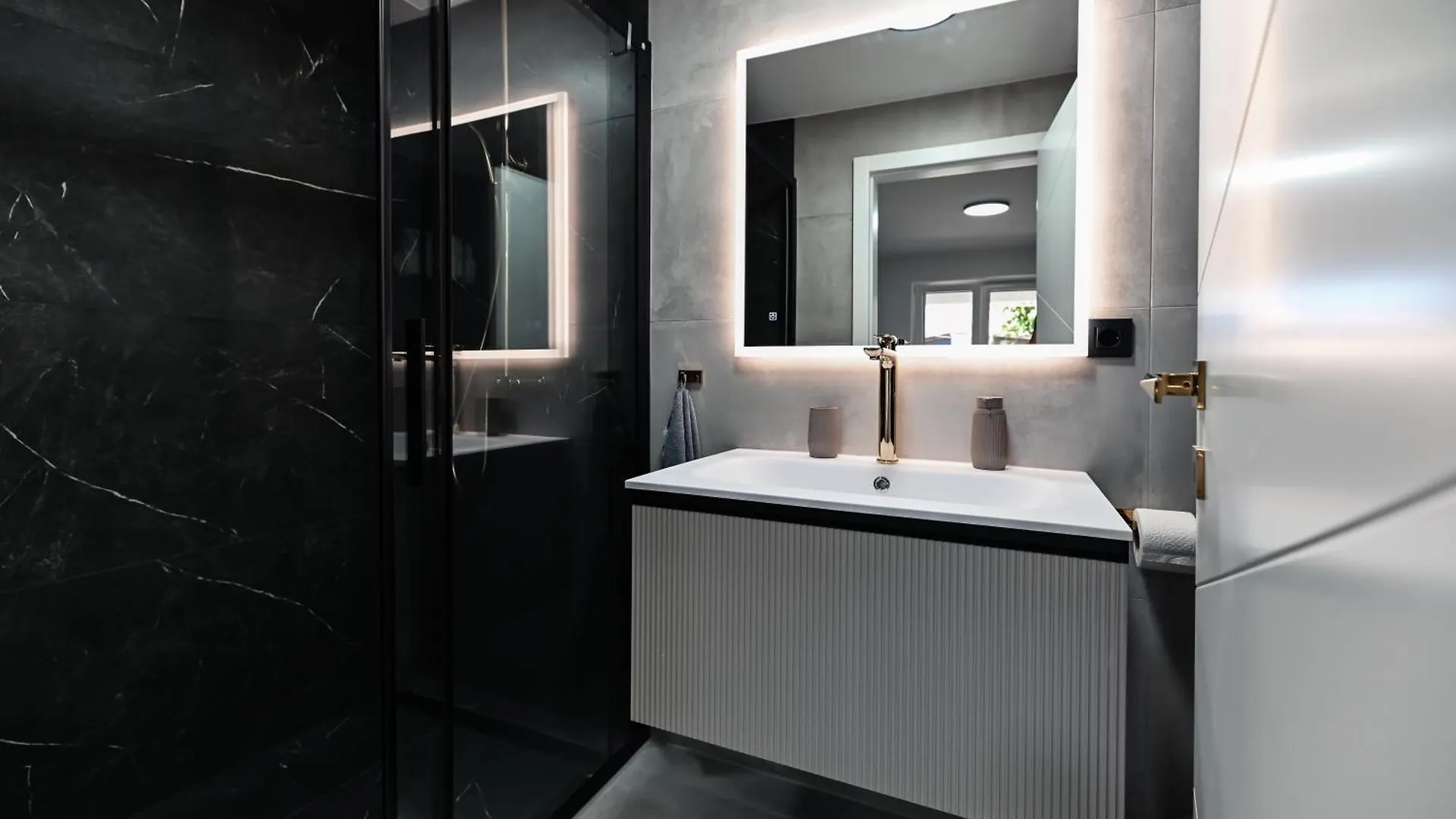 Delija Apartmans Bibinje Διαμέρισμα